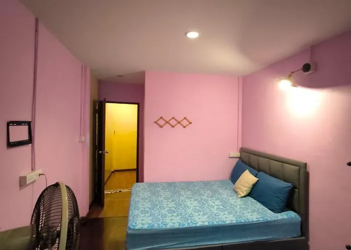 Santo House 3*